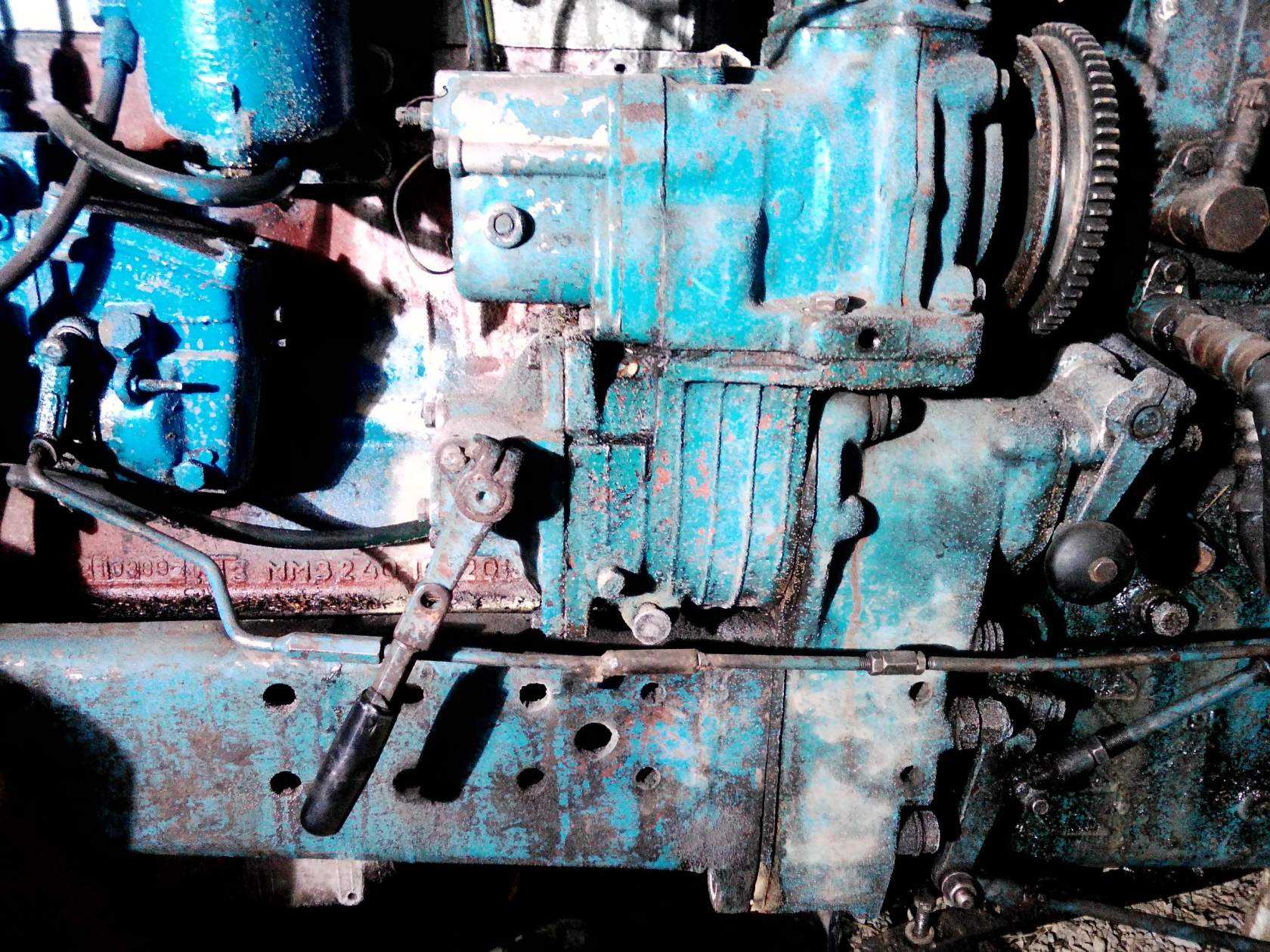 Управление трактором мтз 82:двигатель, кпп, пвм, вом, гидравлика