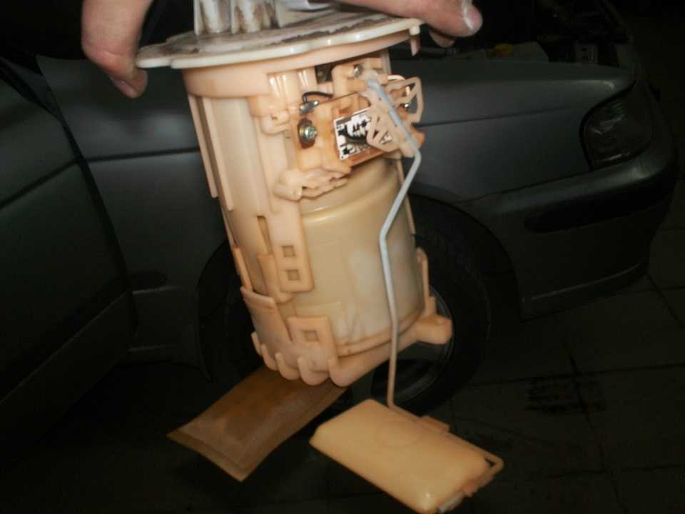 Замена топливного фильтра в авто nissan своими руками. фото, инструкции замены фильтра топливной системы
