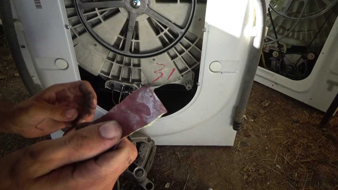 Как снять щетки с электродвигателя стиральной машины. как заменить угольные щетки на стиральной машине