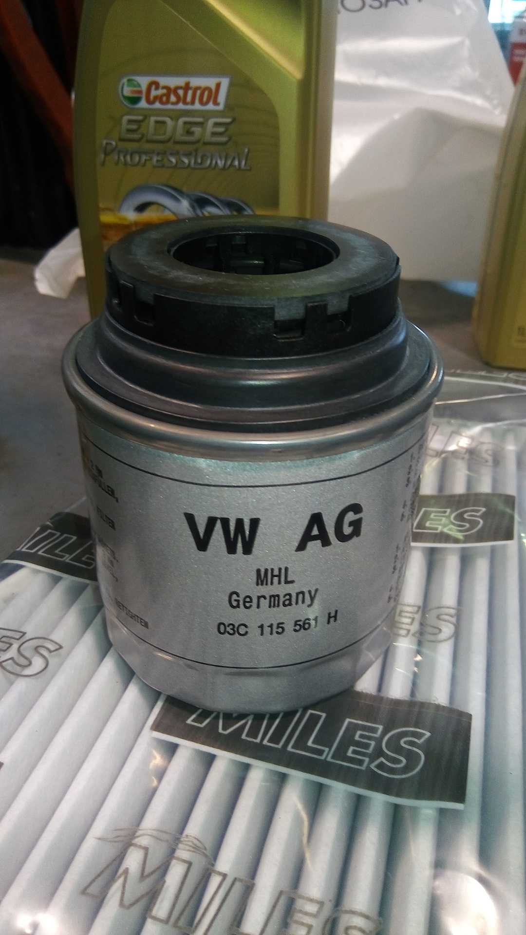 Какое масло заливать в двигатель volkswagen golf 6?
