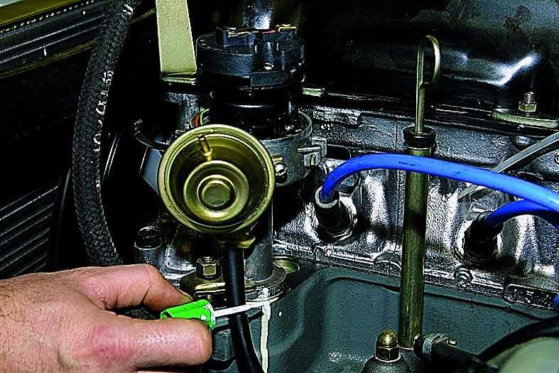 Как производится ремонт и замена замка зажигания на автомобиле Нива Как правильно отрегулировать зажигание своими руками Читайте в этой статье