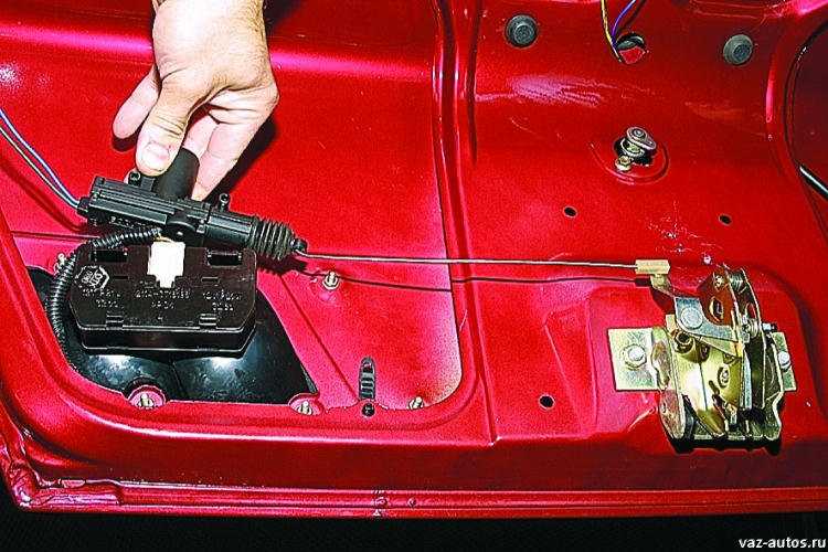 Нужно срочно заменить замок на крышке багажника ВАЗ 2114, но вы не знаете, как это сделать В статье есть подробная инструкция и другие полезные вещи