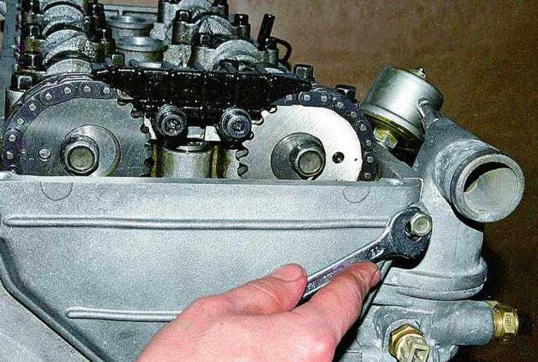Как снять клапанную крышку на 406 двигателе