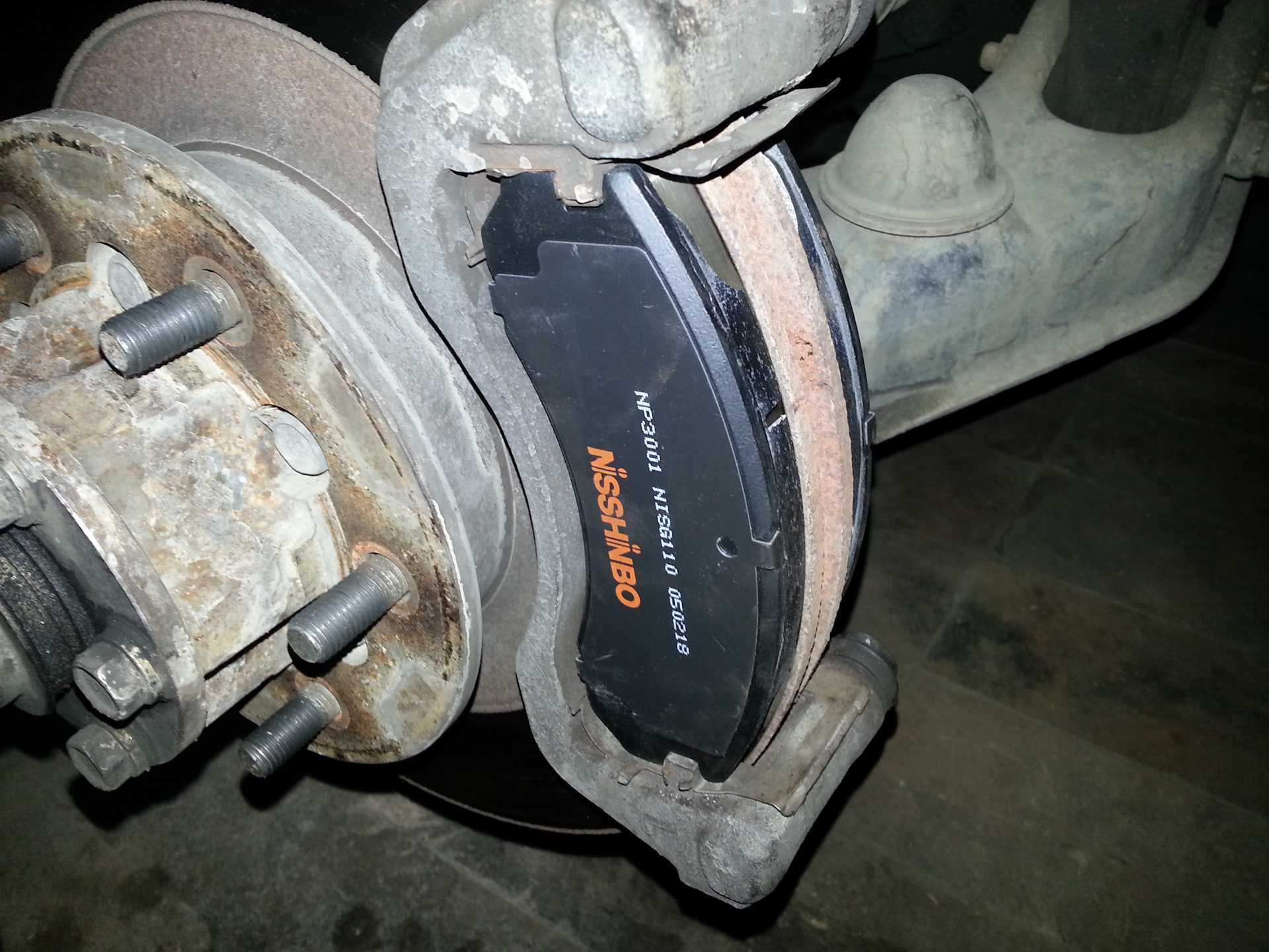 Mitsubishi pajero sport ремонт тормоза: замена колодок
