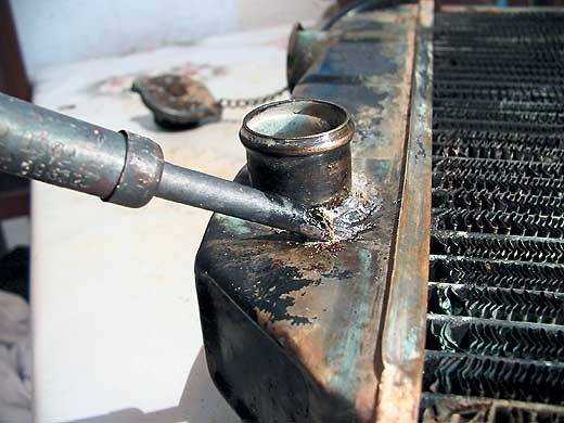 Как запаять алюминиевый радиатор: пайка радиатора, чем заклеить, как паять, заварить, заделать